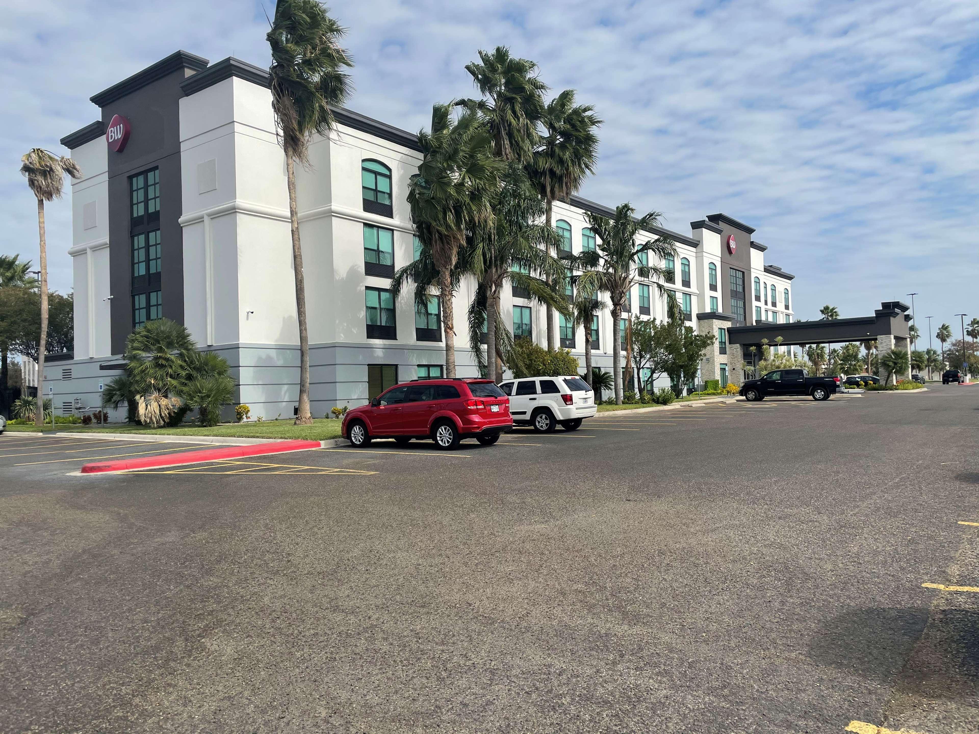 Best Western Plus Mcallen Airport Hotel Exterior photo