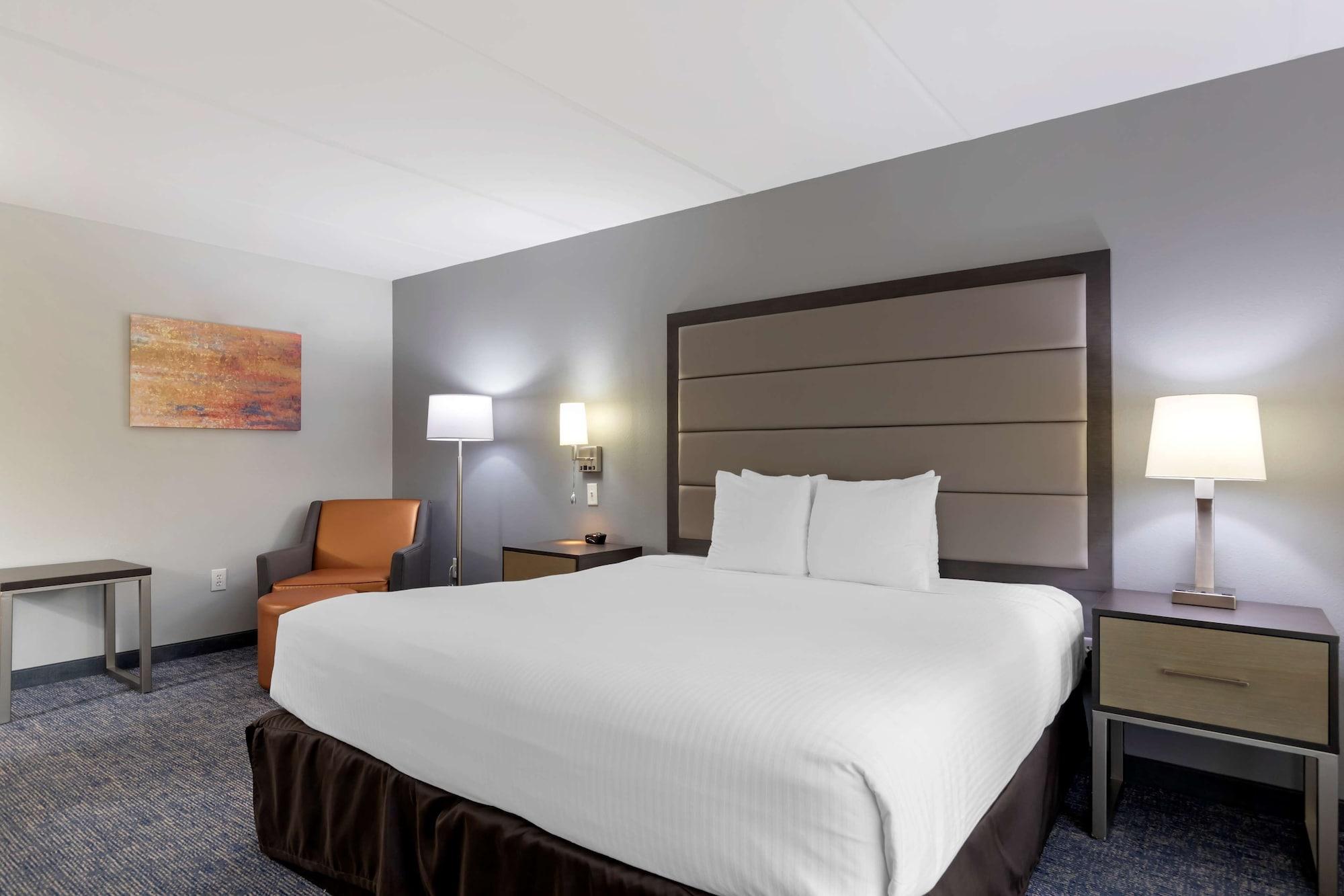 Best Western Plus Mcallen Airport Hotel Exterior photo